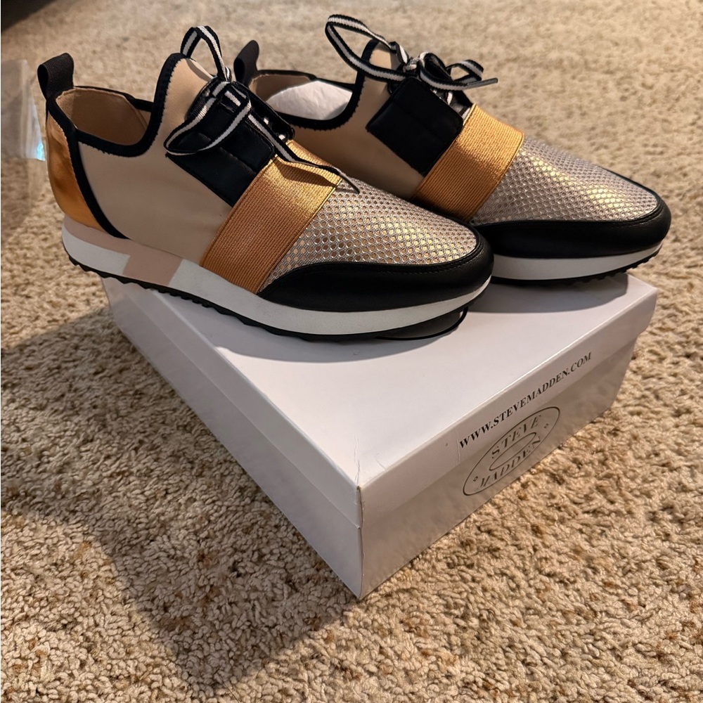Steve Madden Men's Black, Gold, and Tan Sneakers